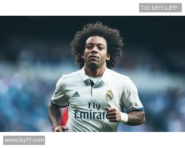 围绕足球小队核心球星打造激情四射的全新团队故事