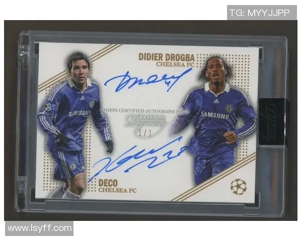 早期足球球星卡收藏价值与历史文化内涵的深度探讨 早期足球球星卡收藏价值与历史文化内涵的深度探讨